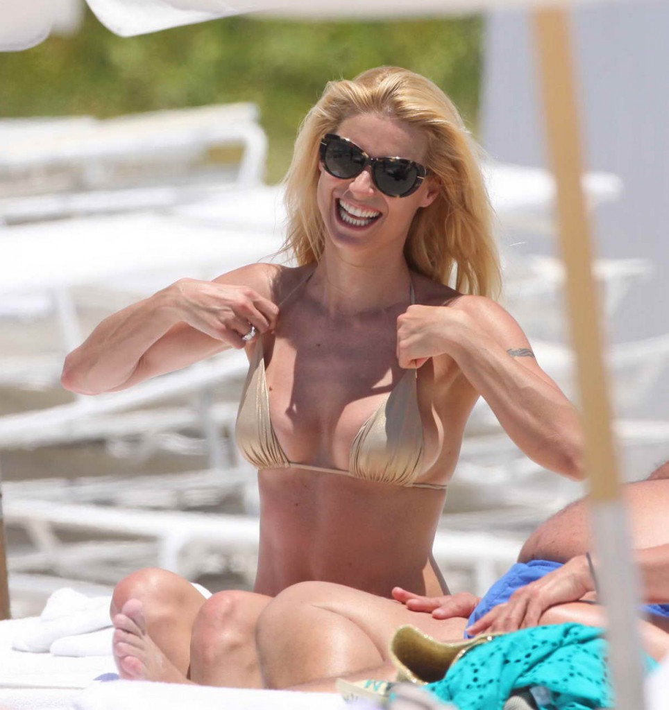 Michelle Hunziker in Bikini on the Beach in Miami-1