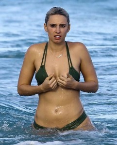 Dj Yesjulz In Bikini At The Beach In Miami Lacelebs Co