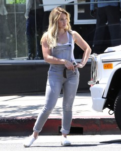 Hilary Duff Out and About in Beverly Hills 7/23/15-2