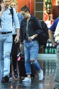 Kristen Stewart at JFK in New York 8/08/2015-2