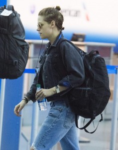 Kristen Stewart at JFK in New York 8/08/2015-4