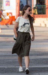Olivia Wilde Out in New York City 8/25/2015-4