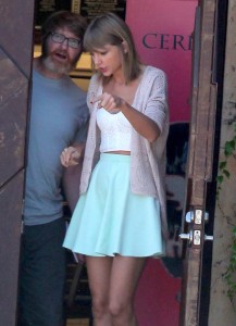 Taylor Swift Out in Studio City 8/10/2015-2