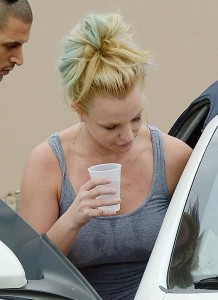 Britney Spears after leaving a Gym in Calabasas CA 9/12/2015-3