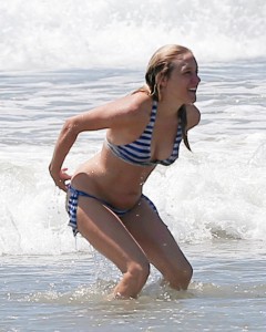 Chloe Sevigny - Bikini Candids at a Beach - 8/30/2015-4
