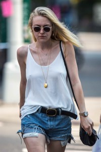 Dakota Fanning Out in NYC 9/03/2015-3