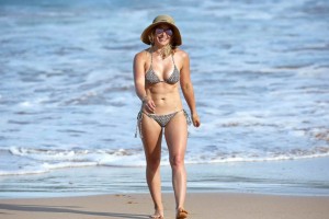 Hilary Duff in Bikini in Hawaii 9/09/2015-2