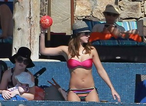 Jessica Alba in Bikini in Cabo San Lucas-3