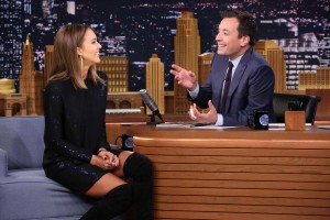 Jessica Alba in The Tonight Show Starring Jimmy Fallon in New York 9/14/2015-2