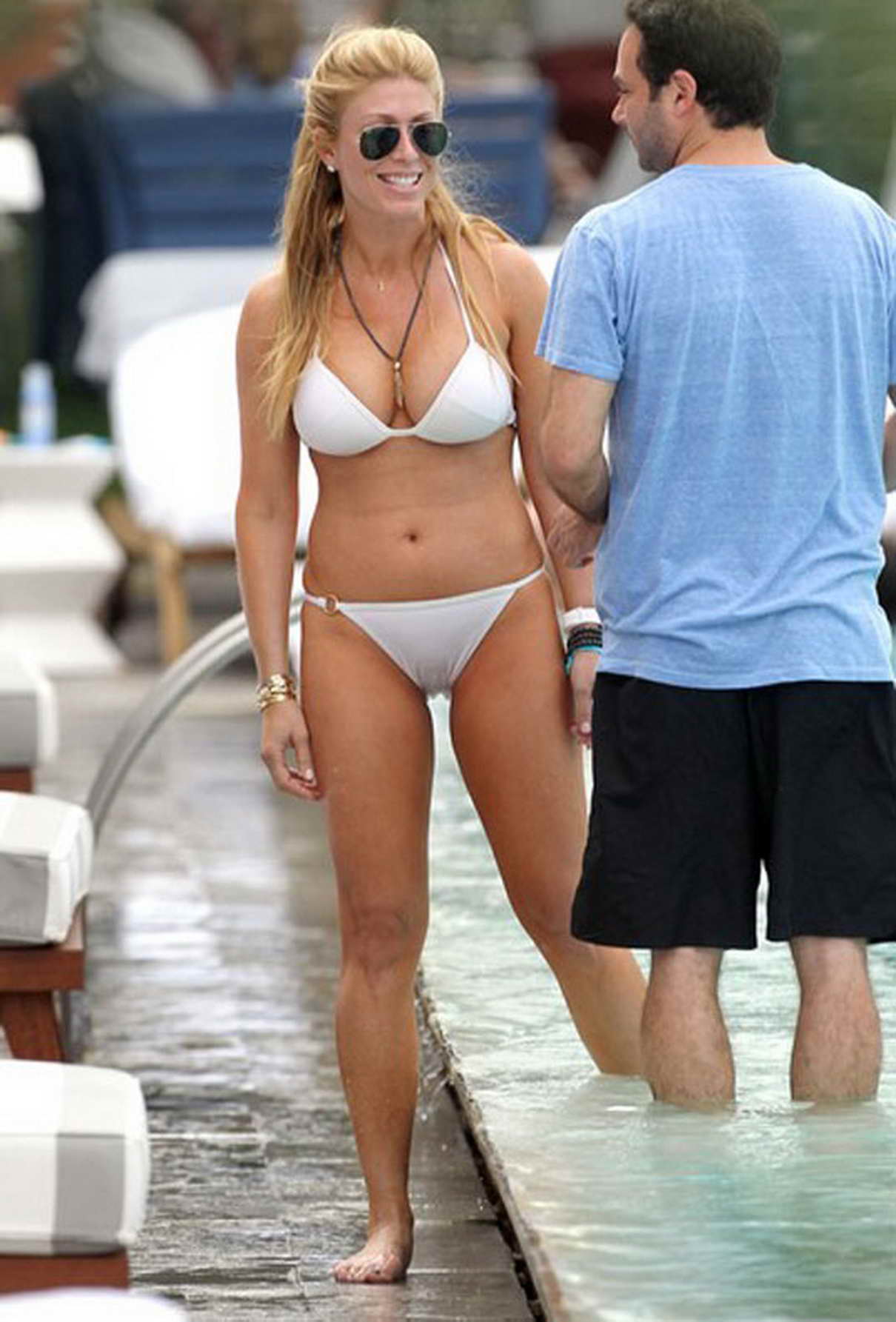 Jill Martin In Bikini At Pool In Miami Lacelebs Co