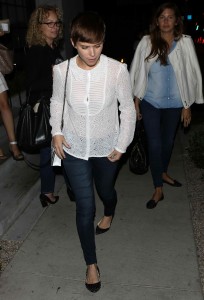 Kate Mara at Gracias Madre in West Hollywood 9/03/2015-5