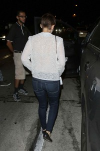 Kate Mara at Gracias Madre in West Hollywood 9/03/2015-6