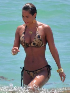 Jennifer Nicole Lee in an Elegant Bikini on the Beach in Miami-3