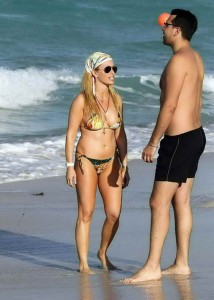 Jill Martin in a Stunning Bikini on Beach in Miami-5