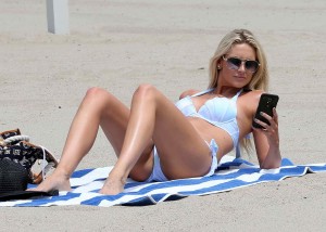 Stephanie Pratt in Bikini at the Beach in the Hamptons-6