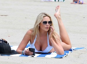 Stephanie Pratt in Bikini at the Beach in the Hamptons-7