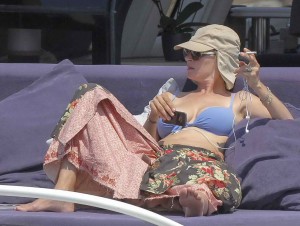 Uma Thurman in Bikini Top on a Boat in St Tropez-4