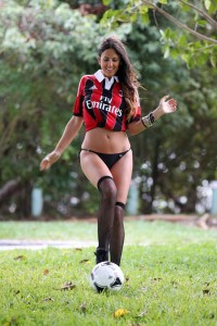 Claudia Romani in Bikini Bottoms in Miami-4