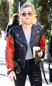 Hailey Baldwin Out in Beverly Hills 01/12/2016-3