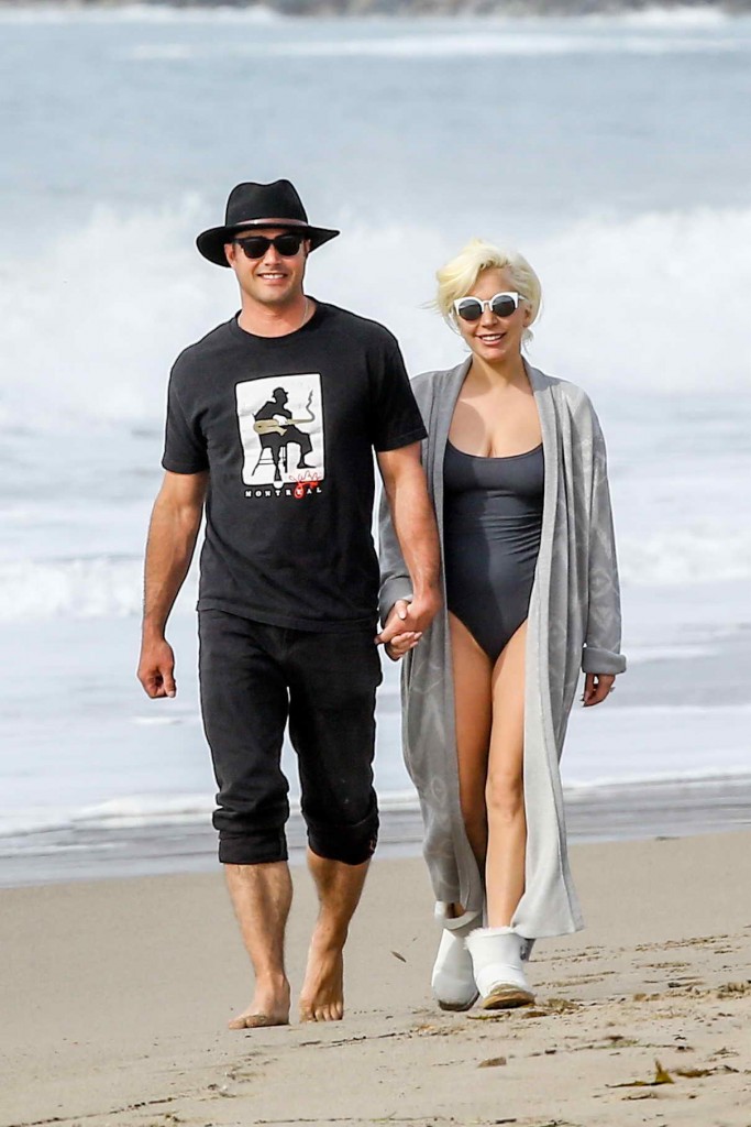 Lady Gaga Out in Malibu 01/11/2016-1