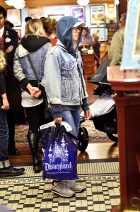 Scarlett Johansson at Disneyland in Anaheim 01/22/2016-3