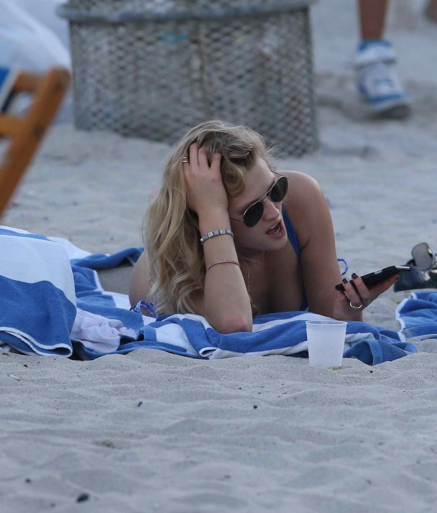Toni Garrn in Bikini at the Beach in Miami 01/01/2016-1