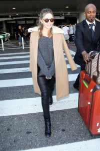 Elizabeth Olsen at LAX Airport in Los Angeles 02/25/2016-5