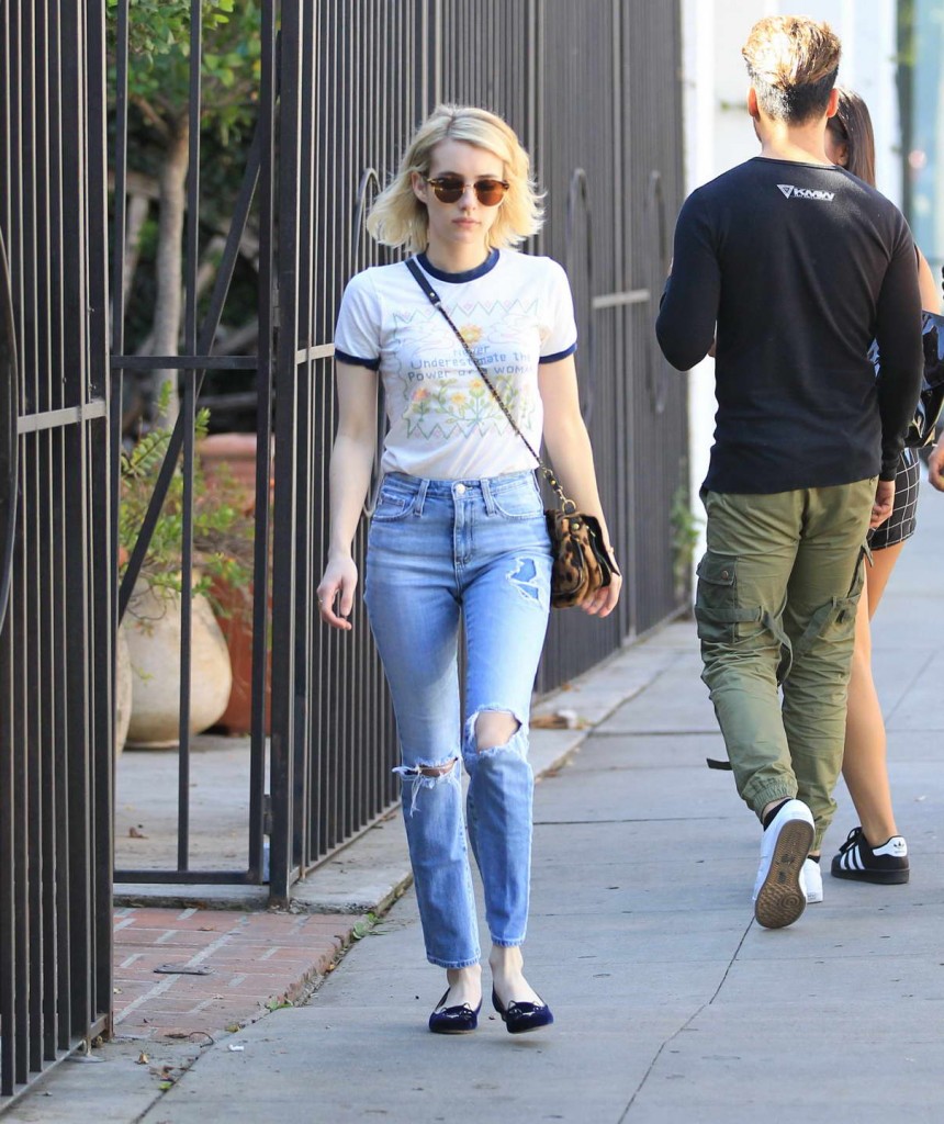 Emma Roberts Out in Beverly Hills 02/09/2016-1