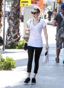 Emma Roberts Shopping in Los Angeles 02/25/2016-2