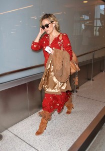 Kate Hudson at LAX Airport in Los Angeles 02/24/2016-3