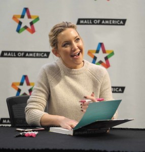 Kate Hudson Signs Copies of Her Book in Bloomington 02/21/2016-3