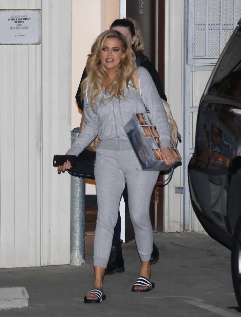 Khloe Kardashian Leaving a Studio in Los Angeles 02/26/2016-1