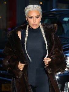 Kim Kardashian Out in New York City 02/13/2016-2