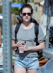 Kristen Stewart Out in Los Feliz 02/12/2016-3