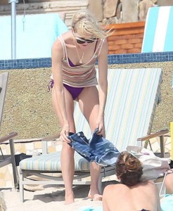 Naomi Watts in Bikini at the Beach in Mexico 02/15/2016-2