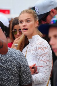 Nina Agdal at the Beach in Miami 02/20/2016-5