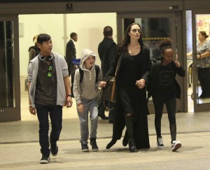 Angelina Jolie Arrives at LAX in Los Angeles 03/02/2016-2