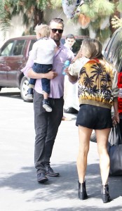 Fergie With Her Family Attends Church in Brentwood 03/27/2016-4