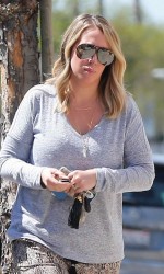 Haylie Duff Out in Los Angeles 03/24/2016