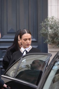 Jessica Alba Attends the Dior Fashion Show in Paris 03/04/2016-5