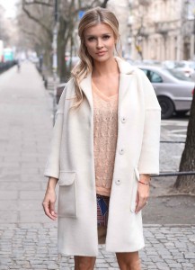 Joanna Krupa Goes to Good Morning TVN in Warsaw 03/06/2016-3