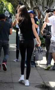 Kendall Jenner Leaving Alfred Coffee in Beverly Hills 03/15/2016-5