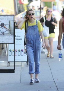 Kiernan Shipka Out in Los Angeles 03/25/2016-2