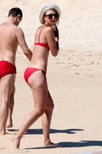 Maria Sharapova Wearing a Red Bikini at the Beach in Mexico 03/27/2016-3