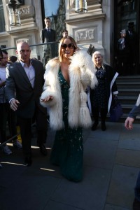 Mariah Carey Leaving Her Hotel in London 03/17/2016-2