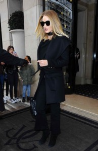 Rosie Huntington-Whiteley Leaving her Hotel in Paris 03/02/2016-4