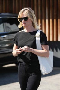 January Jones Leaving the Salon in Beverly Hills 04/04/2016-3