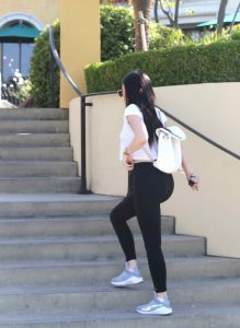 Kylie Jenner Was Spotted at Sugarfish in Calabasas 04/26/2016-4