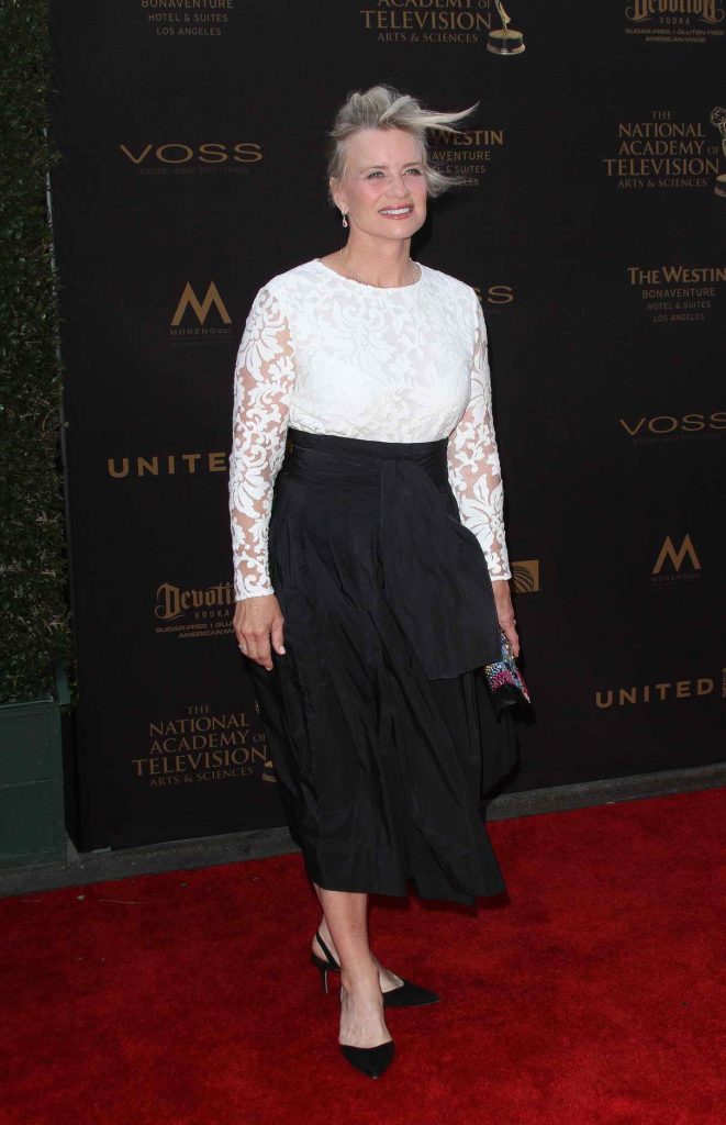 Mary Beth Evans at the 43rd Annual Daytime Creative Arts Emmy Awards 2016 in Los Angeles 04/29/2016-1