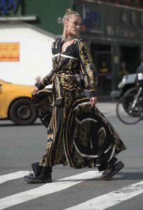 Nina Agdal Does a Photoshoot in New York City 04/25/2016-2